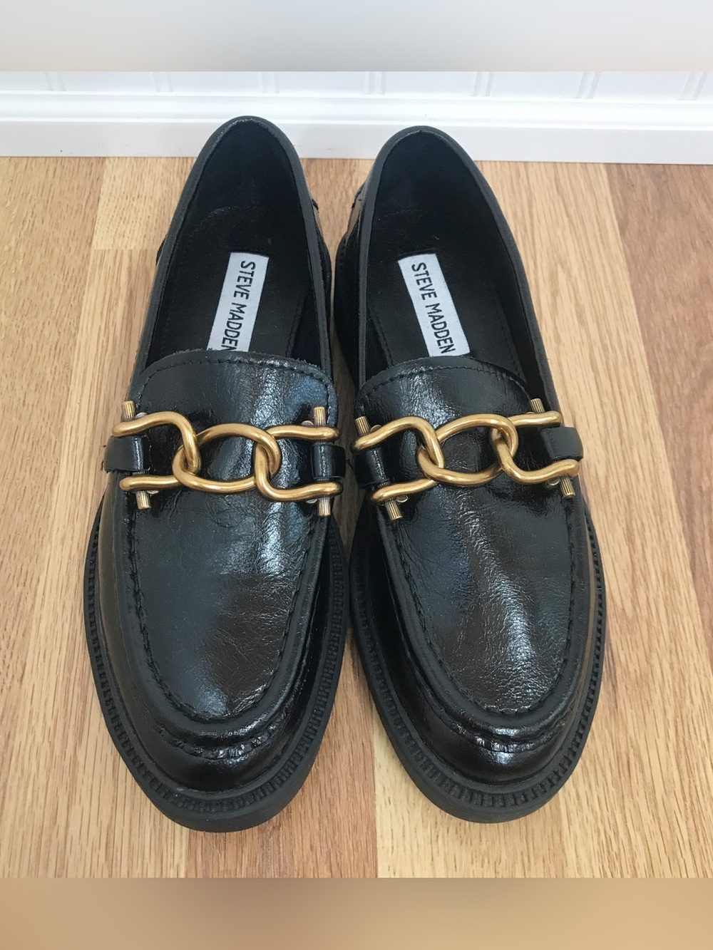 STEVE MADDEN Karmine Black Leather Loafer Size‎ 6.5 Gold Chain Womens Classic
